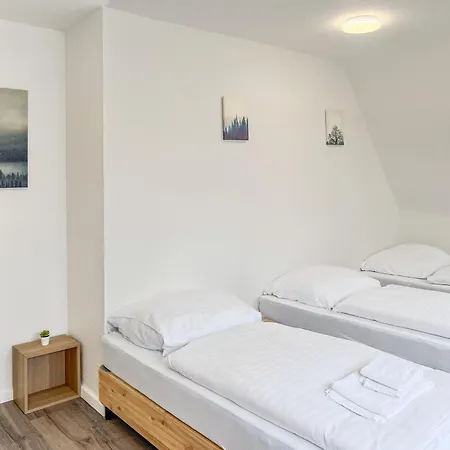 T&k - Zentrum - 1 And 2 20min To Fair Dus Apartment *