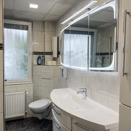 T&k - Zentrum - 1 And 2 20min To Fair Dus Apartment *