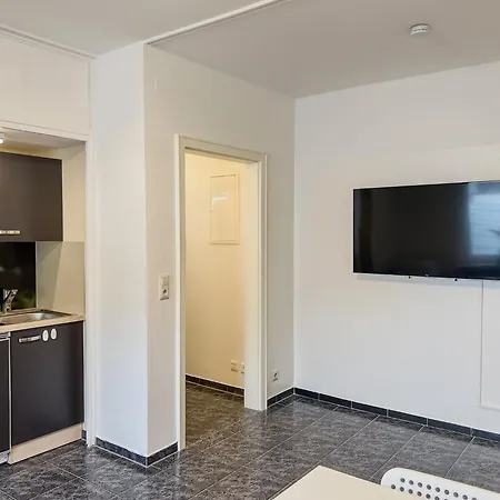 T&k - Zentrum - 1 And 2 20min To Fair Dus Apartment *