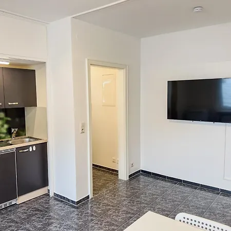 T&k - Zentrum - 1 And 2 20min To Fair Dus Apartment